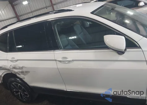 2021 Volkswagen Tiguan 2.0T Se/2.0T Se R-Line Black/2.0T Sel из США, поврежденный, VIN 3VV2B7AX2MM099075